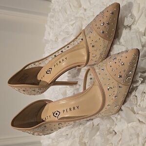 Katy Perry "The Anne" Size 7 Pumps In Nude Mesh And Nappa Leather